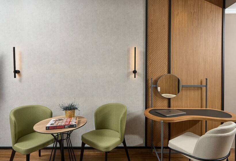 غرفة عائلية, Royal Hotel Thessaloniki