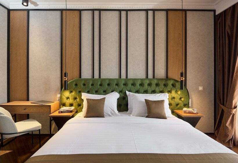 غرفة قياسية ثلاثية, Royal Hotel Thessaloniki