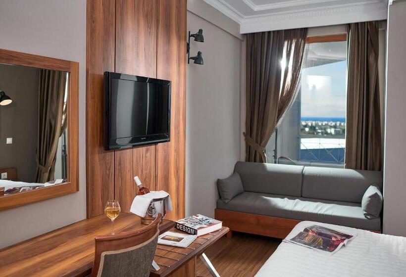 غرفة قياسية مطلّة علي البحر, Royal Hotel Thessaloniki