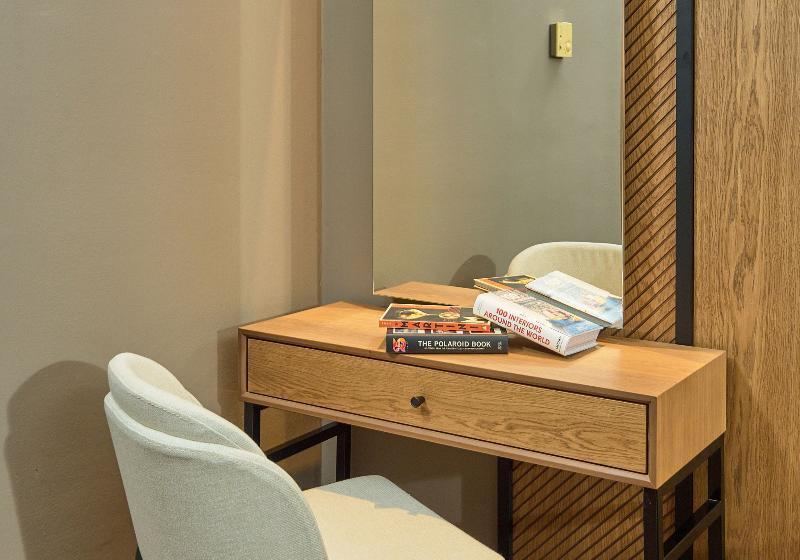 غرفة قياسية ثلاثية, Royal Hotel Thessaloniki