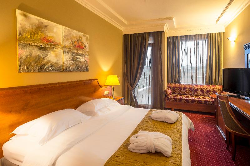 غرفة عائلية, Royal Hotel Thessaloniki