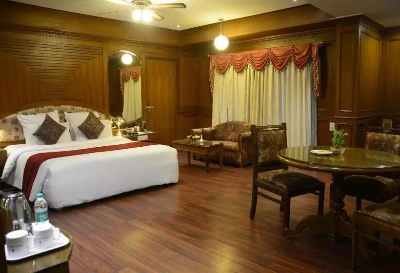Executive-sviitti, Sandesh The Prince