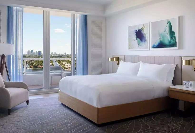 اتاق استاندارد با تخت دوبل و چشم‌انداز, The Ritzcarlton, Fort Lauderdale