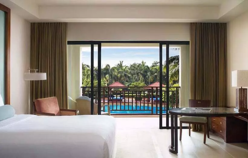 ダブルベッドのエコノミールーム, The Ritzcarlton Sanya, Yalong Bay