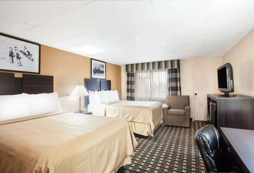 ２ダブルベッドのスタンダードルーム, Travelodge By Wyndham South Burlington