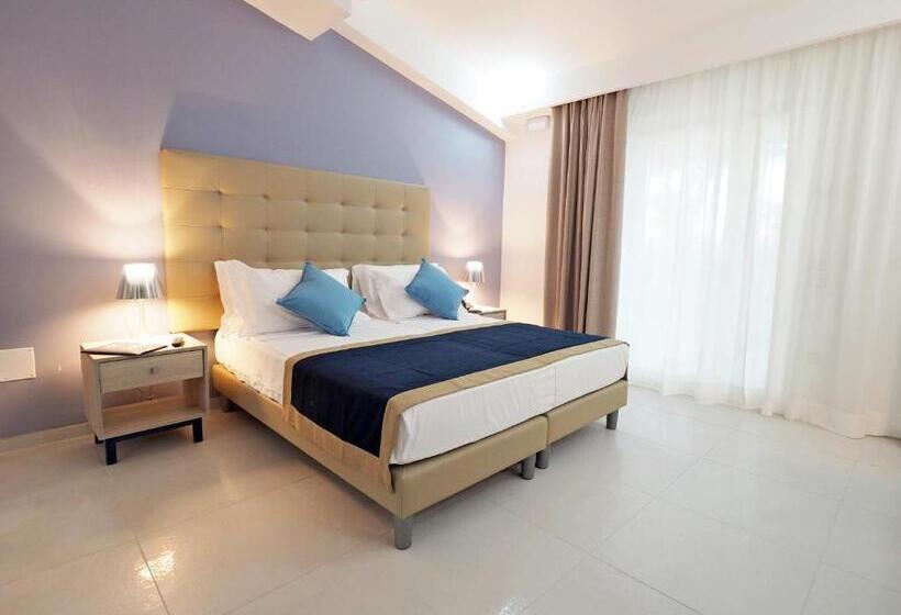 Полулюкс, Tui Blue Tropea