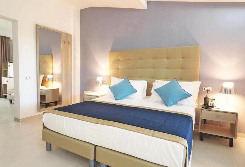 Полулюкс, Tui Blue Tropea