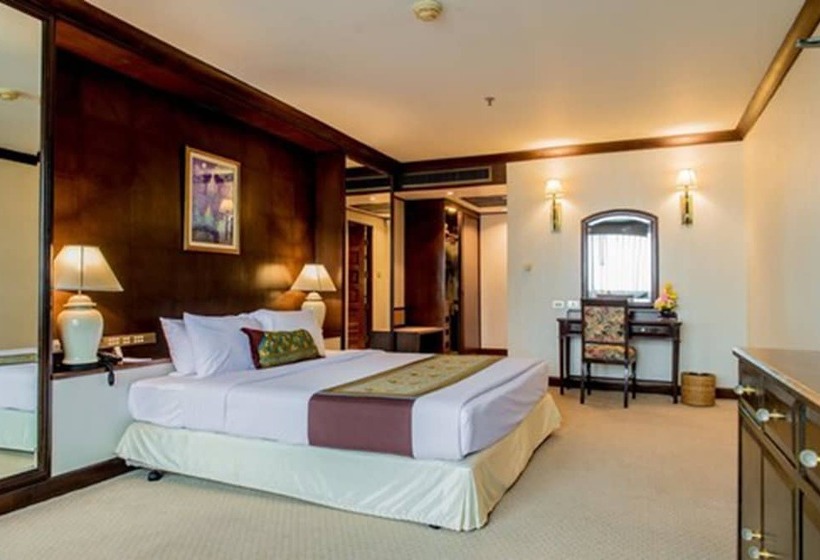 이그제큐티브 스위트, The Twin Lotus