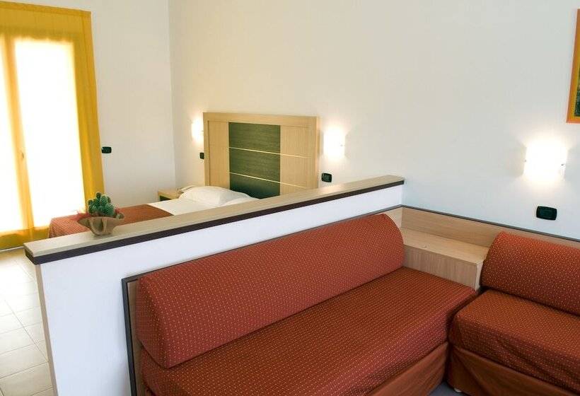 经典四人房间, Voi Baia Di Tindari Resort