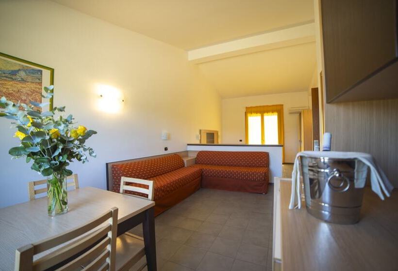 经典四人房间, Voi Baia Di Tindari Resort