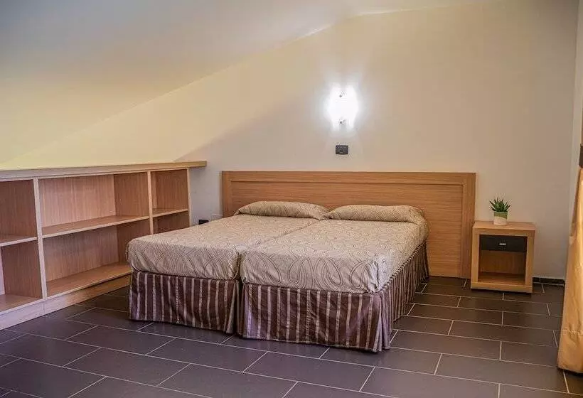 اتاق سوپریور چهار تخته, Voi Baia Di Tindari Resort