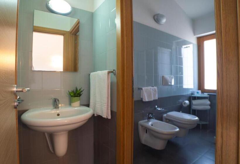 经典四人房间, Voi Baia Di Tindari Resort