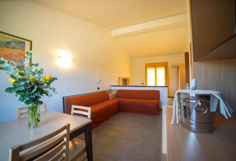 اتاق کلاسیک چهارنفره, Voi Baia Di Tindari Resort