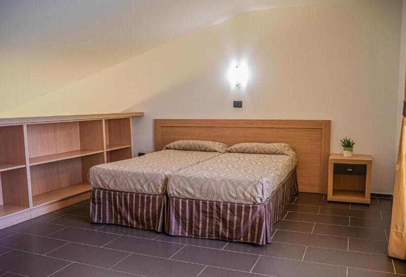 四人高级间, Voi Baia Di Tindari Resort