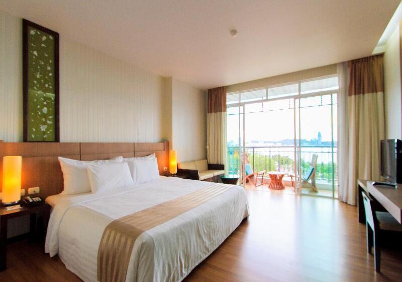 수피리어 룸, Pattaya Discovery Beach Hotel   Sha Extra Plus