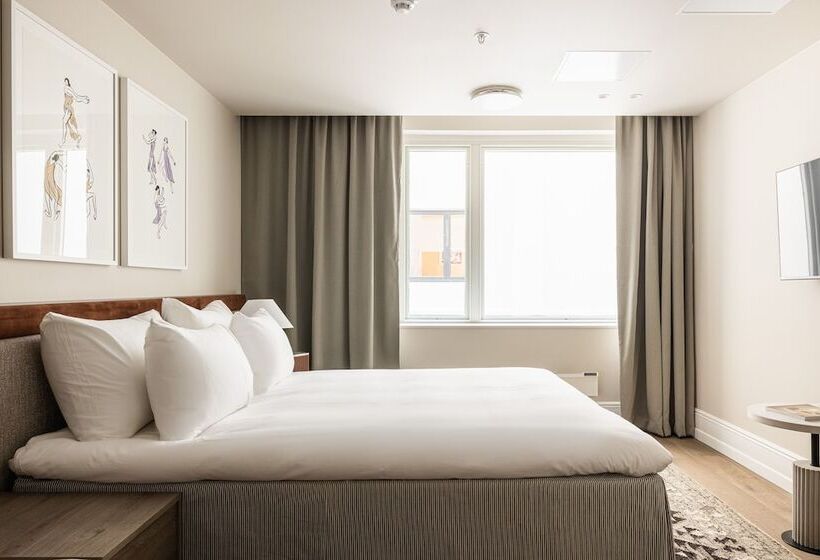 اتاق استاندارد, Att I Kvadraturen