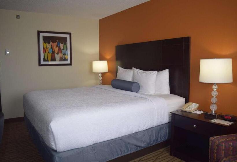 스탠다드 룸 킹사이즈 침대, Spark by Hilton Eden Prairie