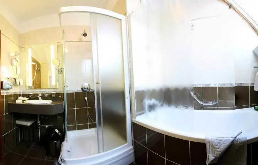スイート, Boutique Hotel Kazbek