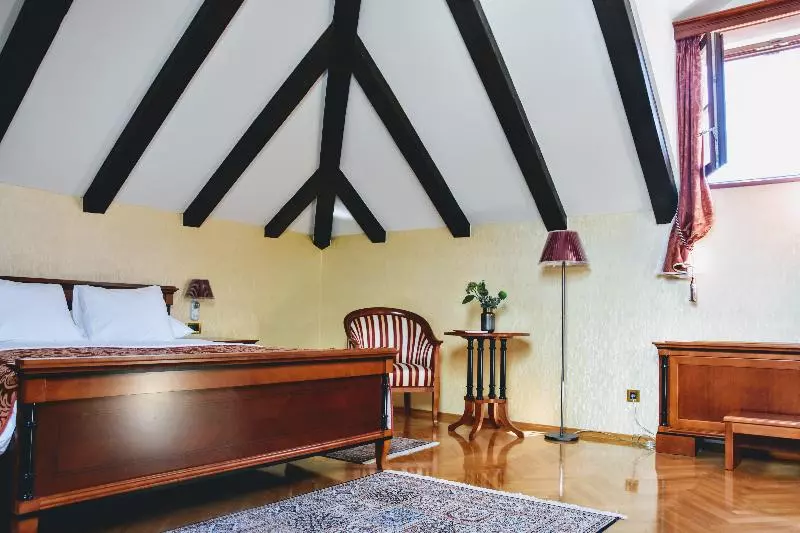 スイート, Boutique Hotel Kazbek