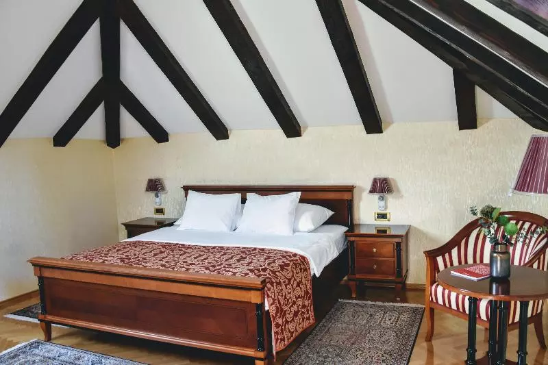 スイート, Boutique Hotel Kazbek