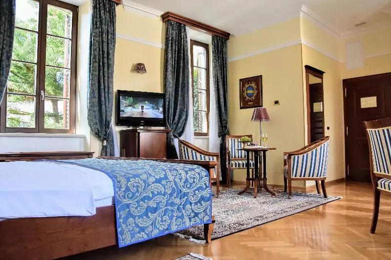 デラックスルーム, Boutique Hotel Kazbek