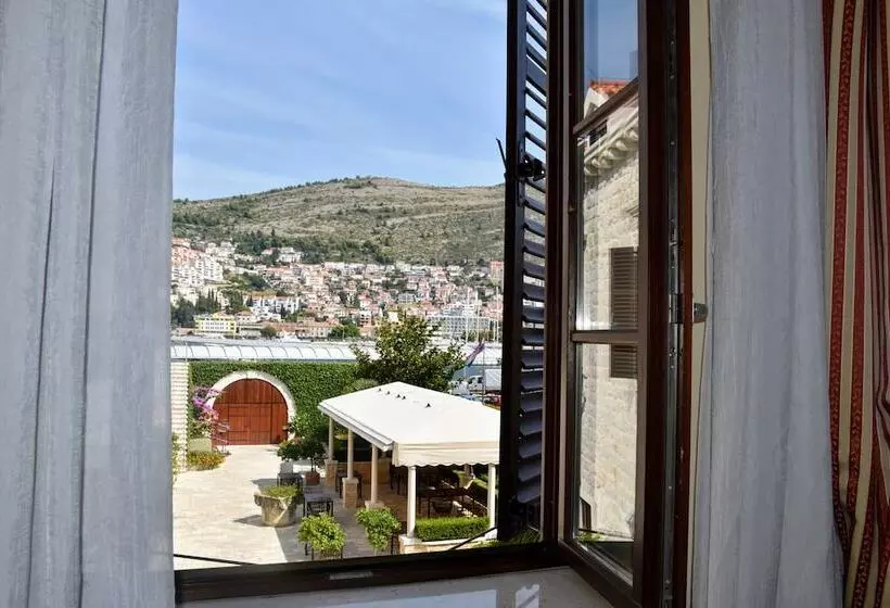 デラックスルーム, Boutique Hotel Kazbek