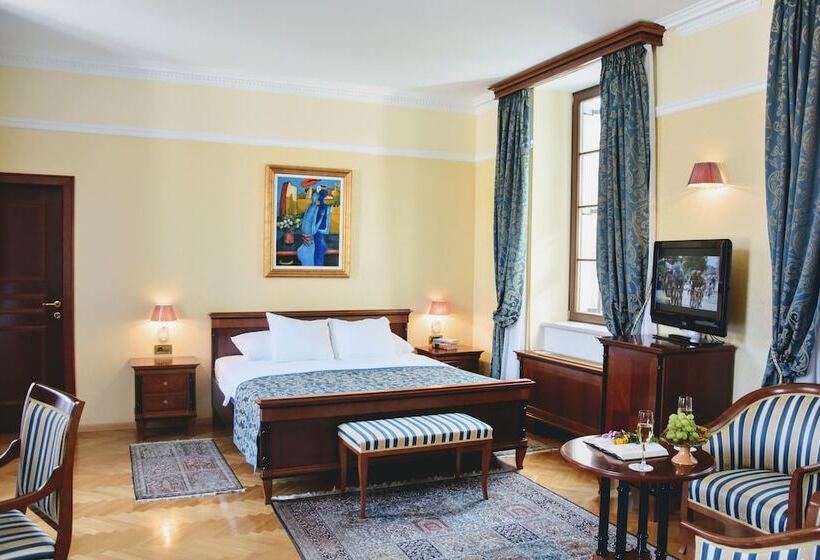 Номер Deluxe, Boutique Hotel Kazbek