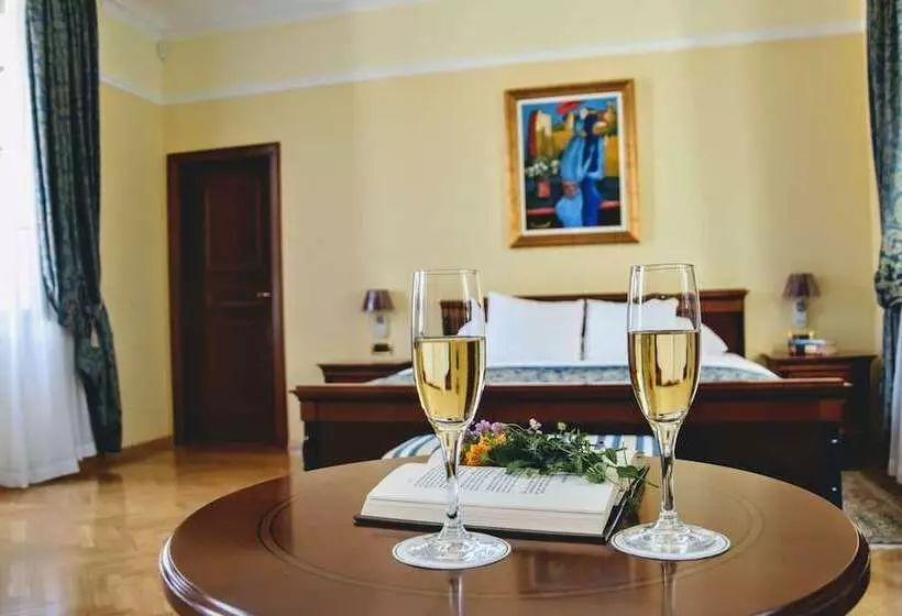 デラックスルーム, Boutique Hotel Kazbek
