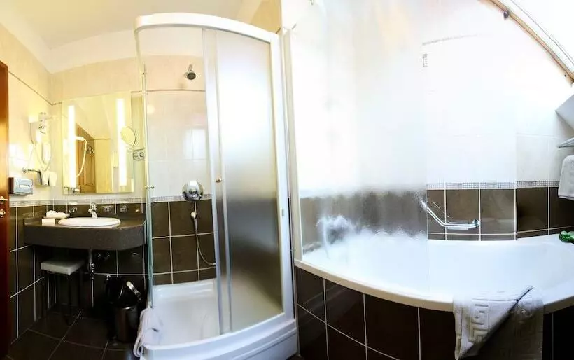 スイート, Boutique Hotel Kazbek