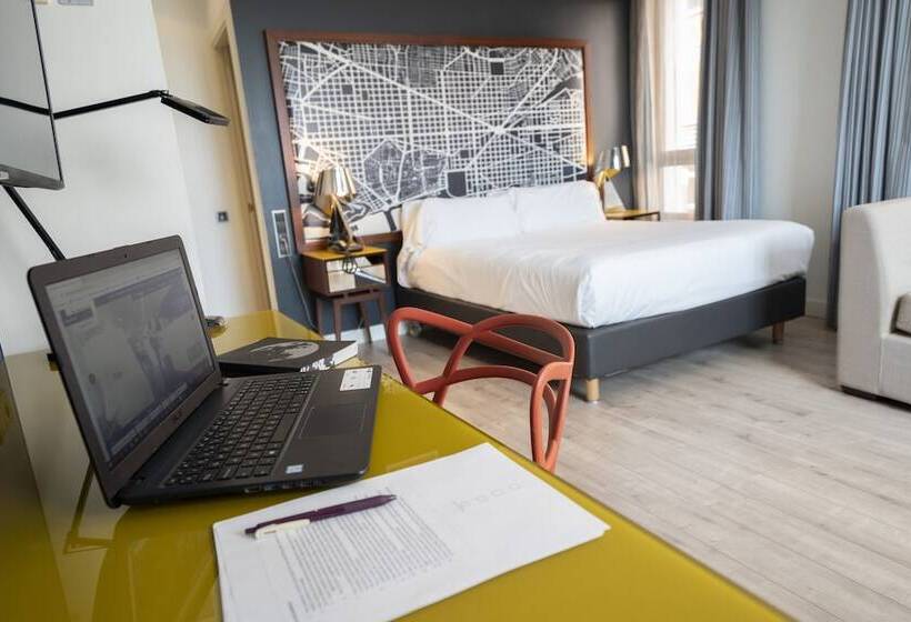 Студия Deluxe, Naitly Barcelona Poblenou