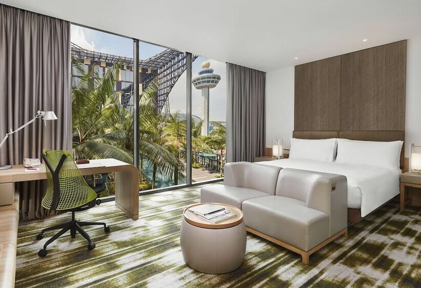 اتاق پرمیوم, Crowne Plaza Changi Airport, An Ihg
