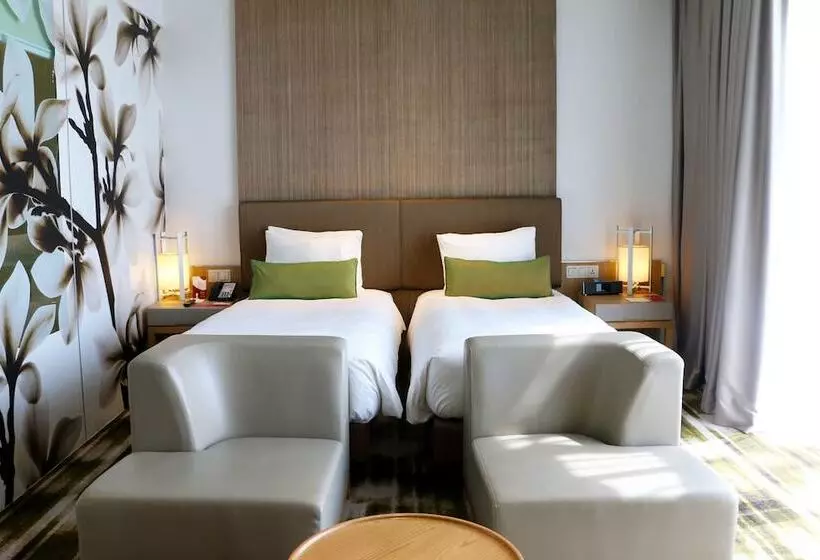 اتاق استاندارد, Crowne Plaza Changi Airport, An Ihg