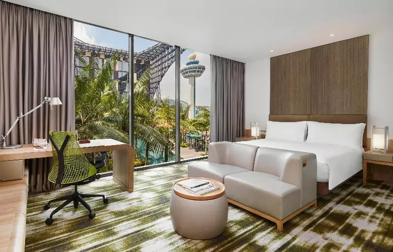 اتاق استاندارد با تخت بزرگ, Crowne Plaza Changi Airport, An Ihg