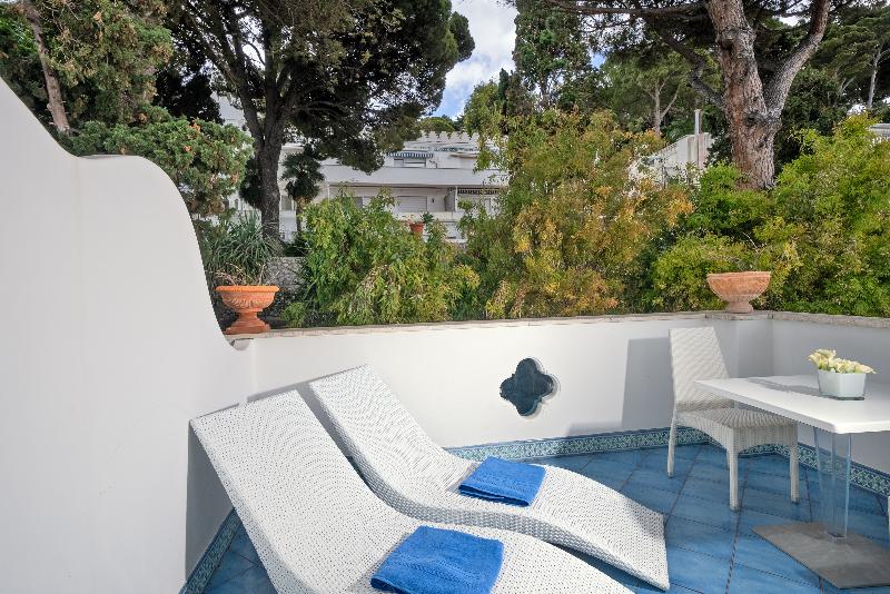 اتاق استاندارد با تخت بزرگ, Crowne Plaza Changi Airport, An Ihg