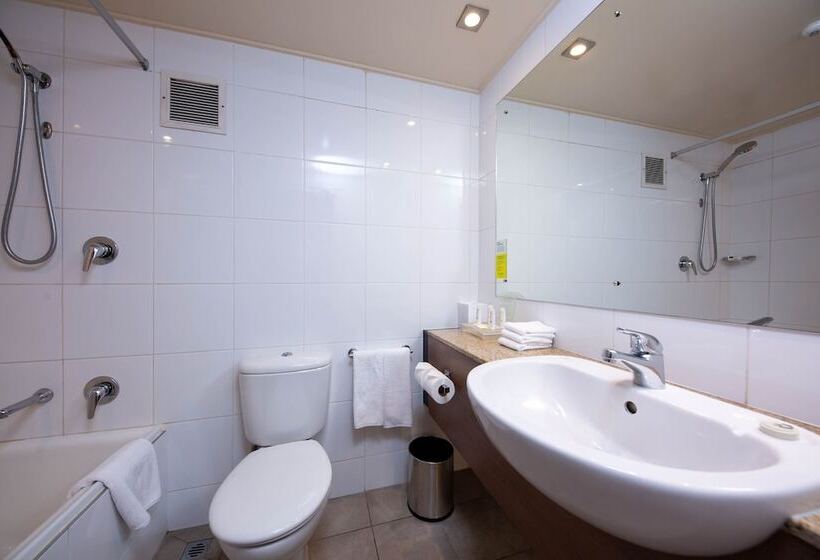 Номер Стандарт 2 Двуспальные Кровати, Holiday Inn Auckland Airport, An Ihg