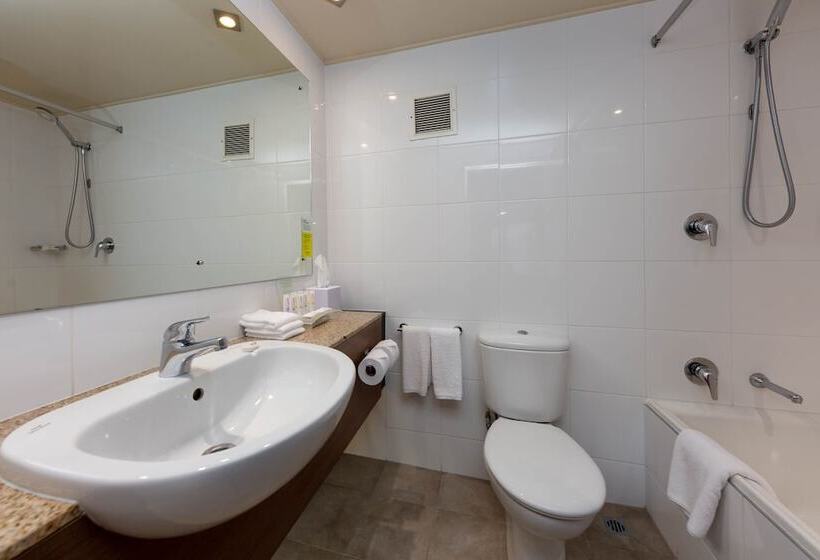 اتاق استاندارد با 2 تخت دوبل, Holiday Inn Auckland Airport, An Ihg