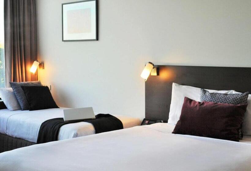 クイーンベッドのスーペリアルーム, Ibis Melbourne Glen Waverley