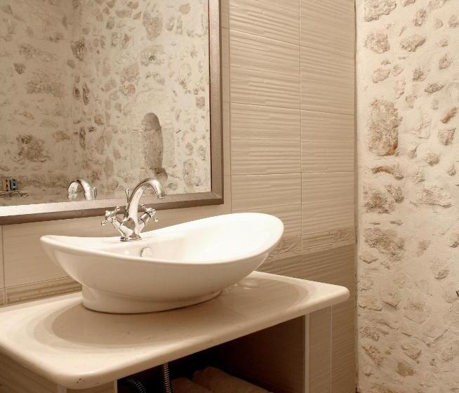 スタンダードルーム, Leo