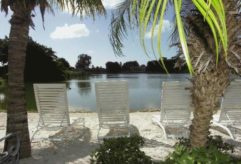 جناح بغرفتي نوم, Marco Island Lakeside Inn