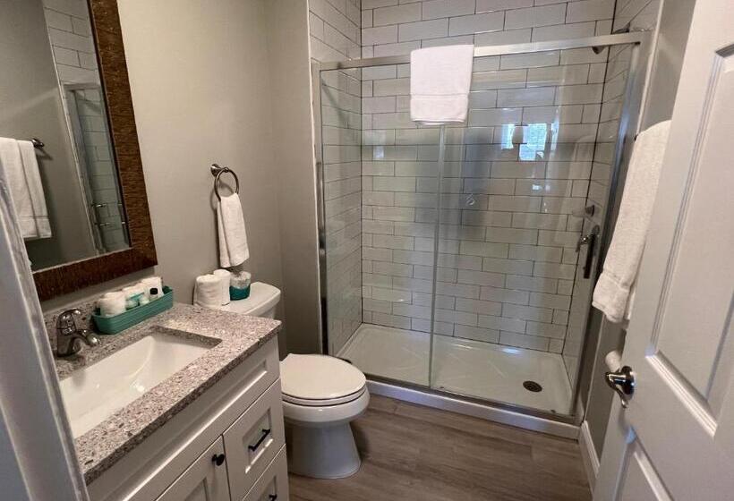 جناح بغرفتي نوم, Marco Island Lakeside Inn