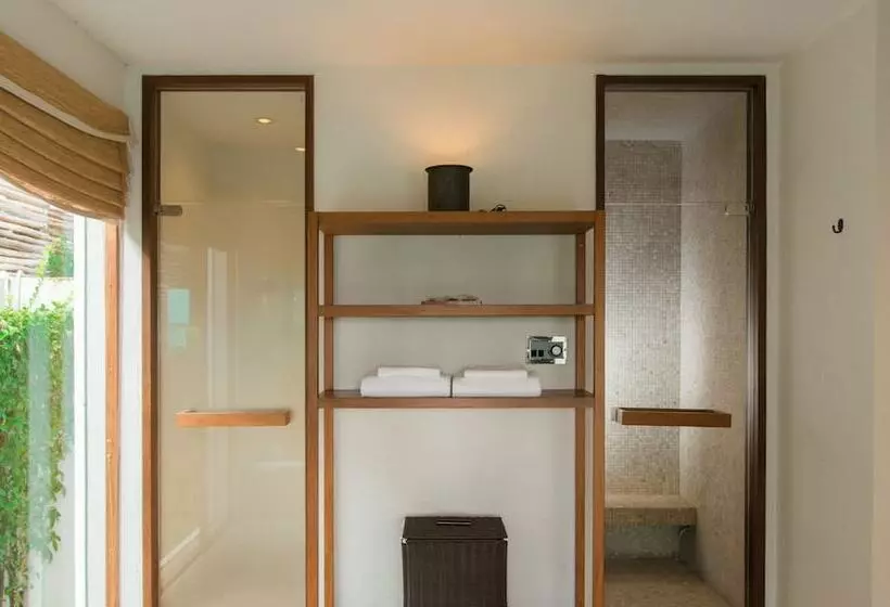 1-Bedroom Villa Sea View