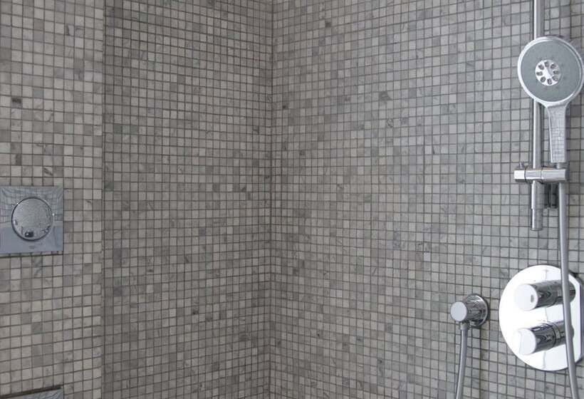 غرفة قياسية, Putahracsa Hua Hin