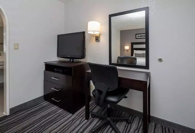 اتاق استاندارد, Redwood Creek Inn