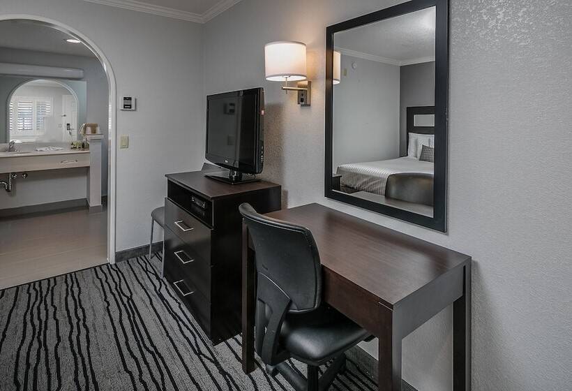 חדר סטנדרט, Redwood Creek Inn