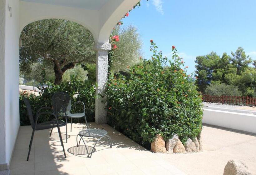 חדר סטנדרט, Resort Nuraghe Arvu