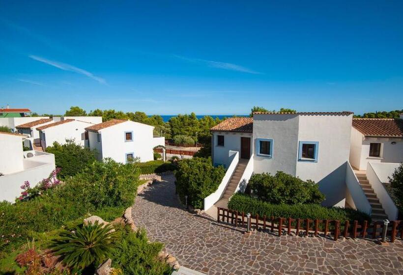 غرفة قياسية رباعية, Resort Nuraghe Arvu