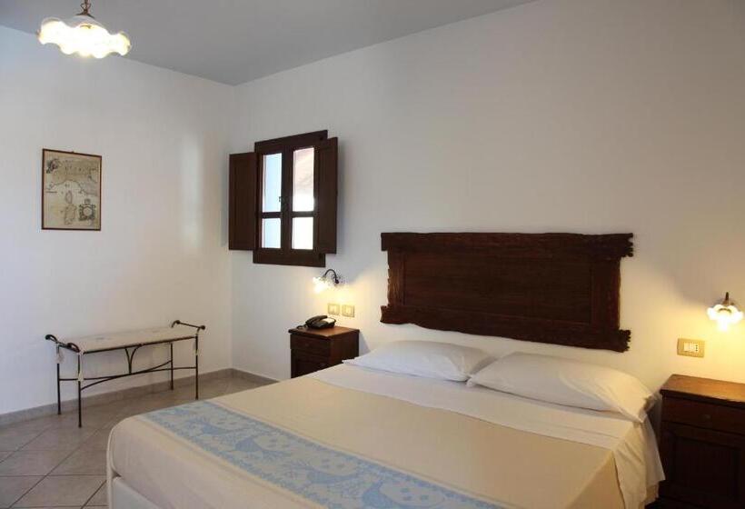 חדר סטנדרט לארבעה, Resort Nuraghe Arvu