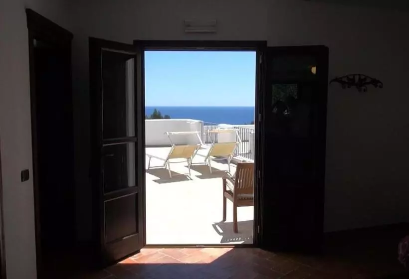 سوییت, Resort Nuraghe Arvu