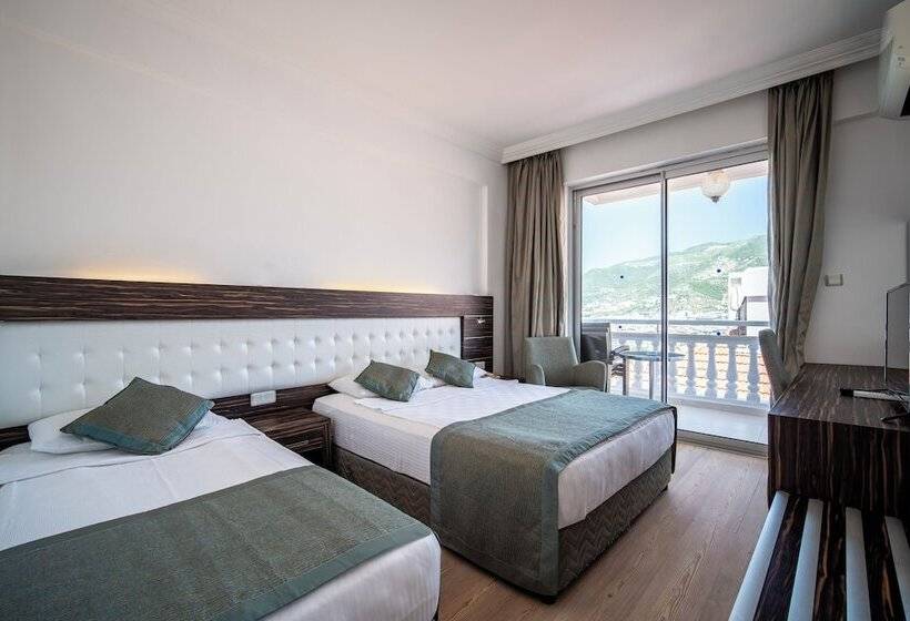 Номер Стандарт Трехместный, Sunny Hill Alya