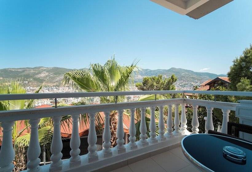 Номер Стандарт Трехместный, Sunny Hill Alya